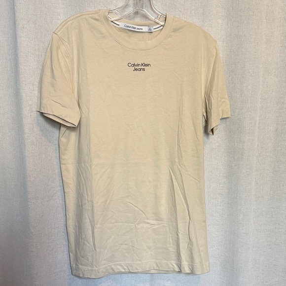 Calvin Klein Jeans Other - Calvin Klein Jeans Short Sleeve Crewneck T-Shirt in Light Beige